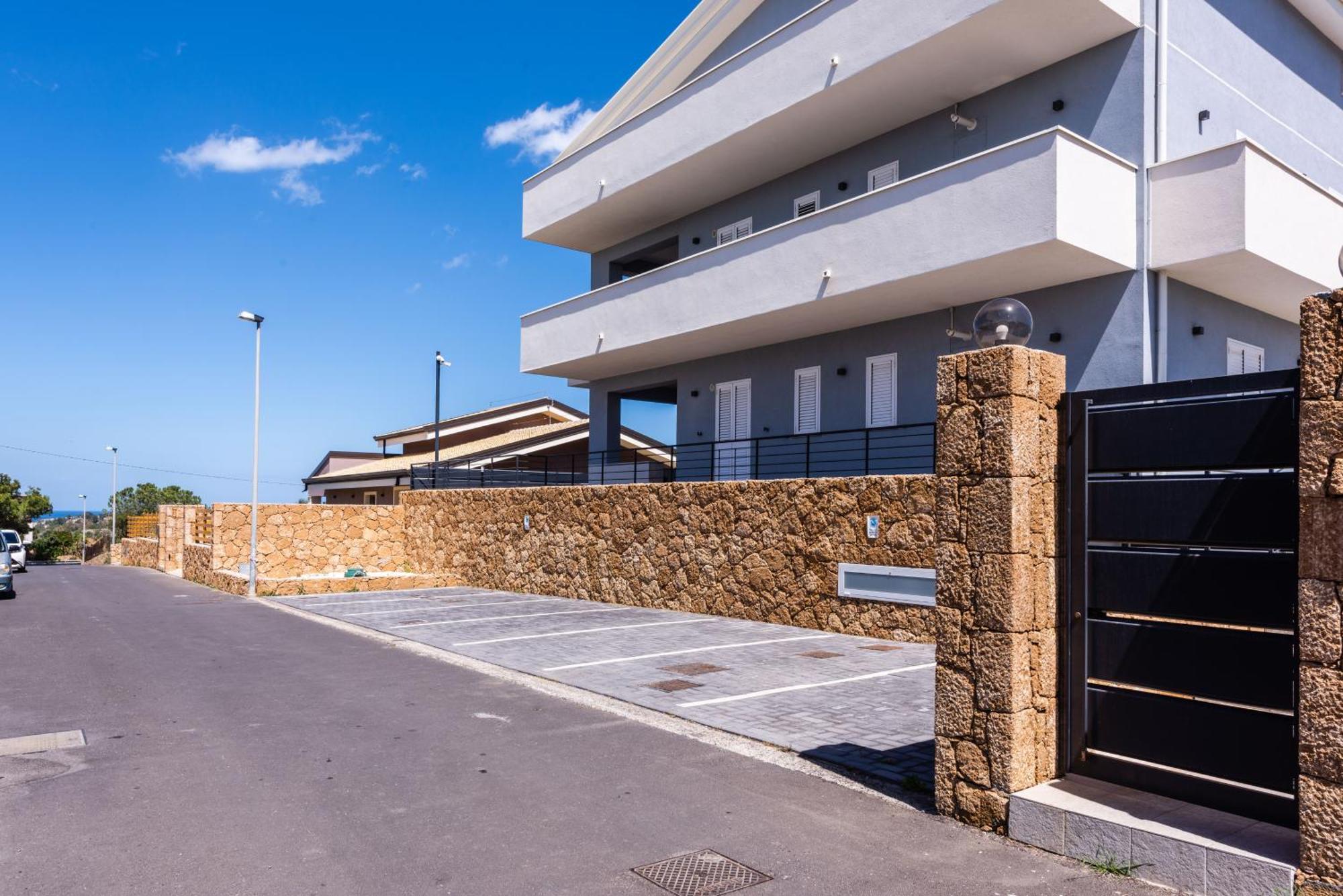 Etna Mare Apartments By Wonderful Italy Αουγκούστα Εξωτερικό φωτογραφία